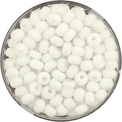 9377-054 Rocailles wit mat 4.5mm