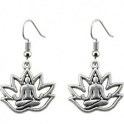 zilver Lotus oorbellen