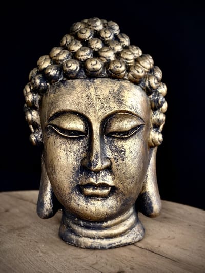 Boeddha Hoofd 51 cm hoog - polyresin - kunststof - interieur - voor binnen - interieurdecoratie - decoratiefiguur - modern - geschenk - cadeau - gift - verjaardag - Valentijn - Kerst - Nieuwjaar
