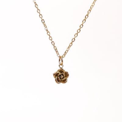 Ava & Imber | Tiny Rosula Ketting Goud | Minimalistische Gouden Ketting met Roos | 45cm + 5cm Verlengstukje | 18k PVD Gecoat Stainless Steel