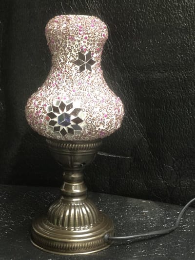Turkse lamp - tafellamp peervormig 30cm - handgemaakt - paars roze glas