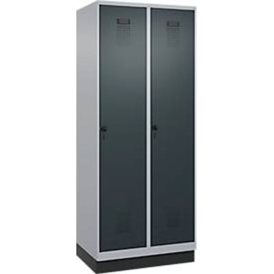 C+P Evolo Plus garderobekast, 2 vakken, 400 mm vakbreedte, met plint, rechts scharnierend, B 800 x D 500 x H 1950 mm, draaischroef, blank aluminium/antracietgrijs