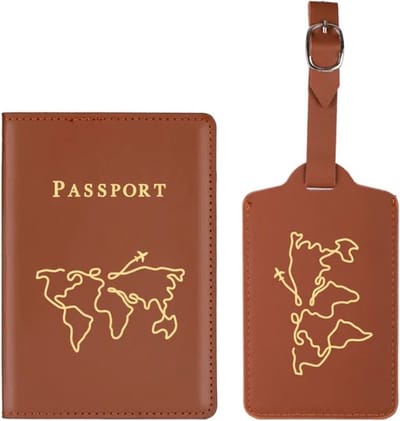 Paspoort hoesje met kofferlabel - Paspoorthouder - Bagage label - Vliegen - Vakantie - Bruin / Goud - PU leer - 11 cm x 17 cm
