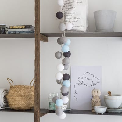 Cotton Ball Lights - LED lichtslinger voor binnen - Handgemaakt en Fairtrade - 50 lampjes - Aqua Grey
