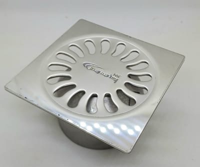 DOUCHEPUT DEKSEL 82 MM X 82 MM - VIERKANTE PUTROOSTER - RVS – GEPOLIJST - 3kN BELASTBAAR