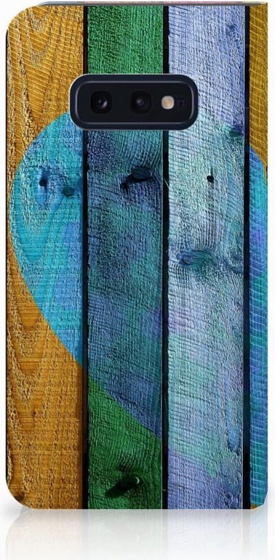 Samsung Galaxy S10e Book Wallet Case Wood Heart - Cadeau voor je Vriend