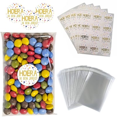 100x Uitdeelzakjes 10x15 cm + Stickers Hoera - Zakjes Met Plakstrip - Zelfklevende Zakjes - Uitdeelzakjes - School Traktaties - Sluitstickers - Transparant - 10x15cm - 100 Stuks