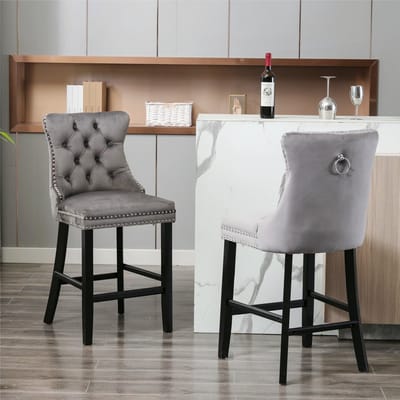 Moderne Velvet Barstoelen - Set van 2 - Knopen Tufted Decoratie - Houten Poten & Chrome Nailhead Trim - Grijs