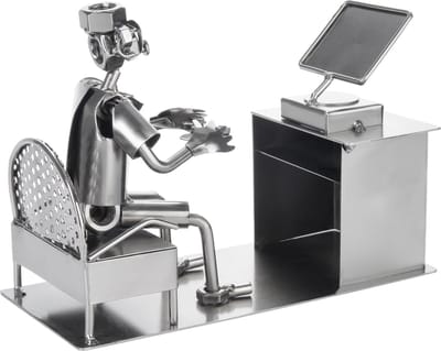 BRUBAKER Schroef Figuur Gamer met Controller - Gamer Iron Figure Metal Man - Handgemaakte metalen figuur - Video Game Console Decoratie - Gaming Gift voor mannen en vrouwen
