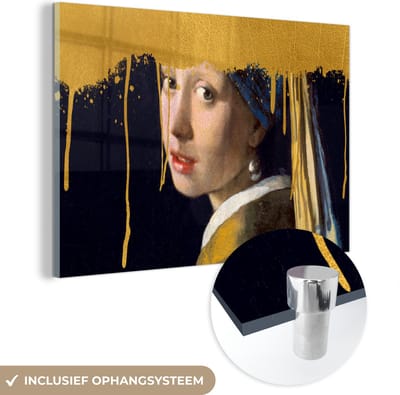 MuchoWow® Glasschilderij 120x80 cm - Schilderij acrylglas - Meisje met de parel - Goud - Vermeer - Foto op glas - Schilderijen