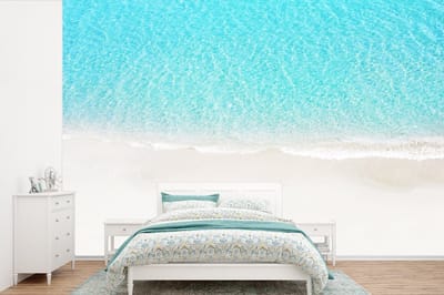 Behang - Fotobehang Blauw - Water - Strand - Breedte 450 cm x hoogte 300 cm