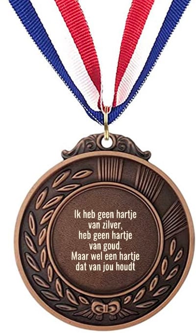 Akyol - ik heb geen hartje van zilver, geen hartje van goud, maar wel een hartje dat van jou houdt medaille bronskleurig - Liefde - cadeautje - verjaardagscadeau - verjaardag - cadeau - kado - geschenk - gift - vriendin/vriend artikelen