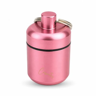Cabantis® Bulky Mini Pillendoos Sleutelhanger – Aluminium Medicijnhouder – Reispillendoosje – Makkelijk Schoon te Maken – Draagbaar & Lucht- en Waterdicht – Roze