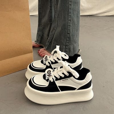 Chaussures Blanches à Plateforme Muffin Chaussures de Sport Niche Tout-Match pour Femmes Nouvelles Sneakers Décontractées à Semelle Épaisse pour le Début du Printemps 40 noir