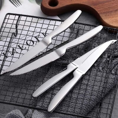 Set van 6 Steakmessen met Scherpe Zaedge, Roestvrij Staal, Ideaal voor Vlees en Tafelen, Lengte 22 cm