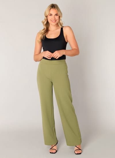BASE LEVEL Yarah Broek - Green - maat W48 / L30