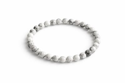 Howliet Armband 18 cm – 6 mm Kralen – Witte Natuursteen Armband – Elastisch – Dames en Heren