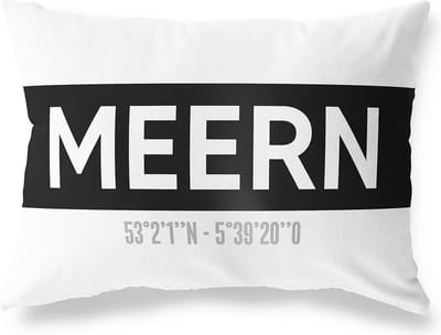 Tuinkussen MEERN - UTRECHT met coördinaten - Buitenkussen - Bootkussen - Weerbestendig - Jouw Plaats - Studio216 - Modern - Zwart-Wit - 50x30cm