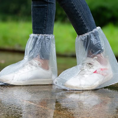 Overschoenen - Schoenhoesjes - Schoenovertrek - Schoenovertrekken - 10 Paar Waterdichte Schoenovertrekken - Plastic Regenschoenovertrekken - Antislip - Waterdicht - Plastic Overschoenen voor Mannen en Vrouwen - Overschoenen Waterdicht - Transparant