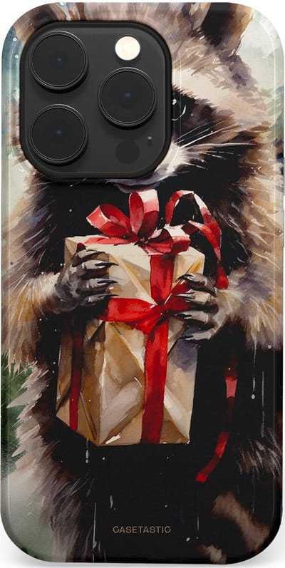 Casetastic hoesje geschikt voor Apple iPhone 14 Pro - MagSafe - Dubbellaagse bescherming - Winter Wasbeer Presentje - Fashion Case - Zwart Grijs Taupe