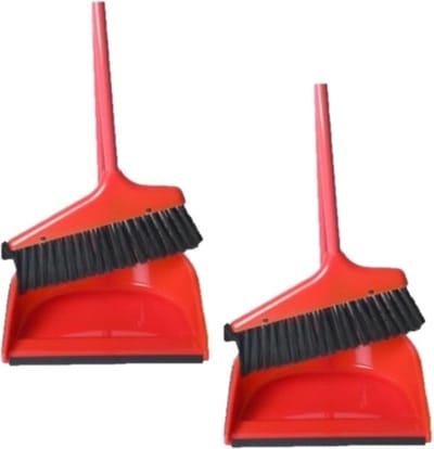 Set van 2x stuks kunststof stoffer en blik met lange steel 24 x 82 cm rood - Schoonmaakartikelen