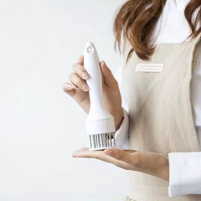 CHPN - Vleesvermalser - Vlees vertaalster - Vleesprikker Vlees mals maken - Handprikker voor Vlees - Meat Tenderizer - Wit - Keukengadget -