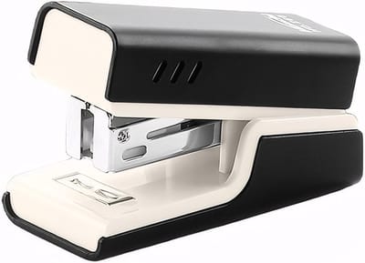 Premium Bureaunietmachine - Ergonomisch apparaat - Kantoor School - Bevestigt Dertig Vellen - Inclusief Nietjes - Zwart