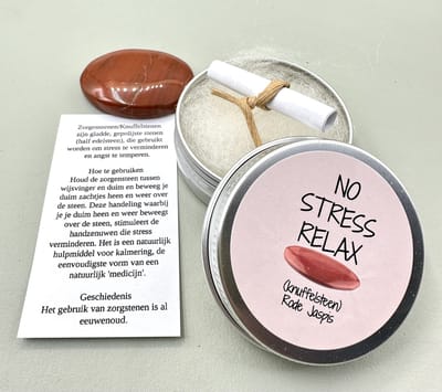 NO STRESS RELAX knuffelsteen,zorgensteen, rode jaspis, edelsteen,knuffelsteen,zorgensteen, klein kadootje,stres,rust,relax,ontspannen, yoga,collega,personeel,vrienden,
