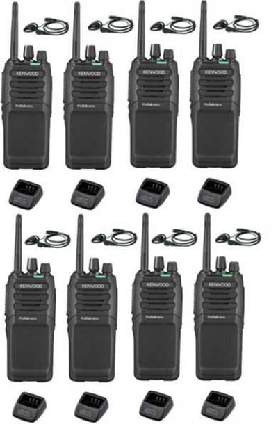 Set van 8 Kenwood TK-3701D met d-shape oortje en tafellader
