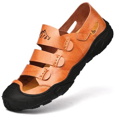 Nieuwe Zomer Heren Sandalen met Gesloten Teen Plus Maat Leer Echt Leer Zachte Zool Strand Autorijden Uitgehold Vrije Tijd Gaten Schoenen 46 bruin