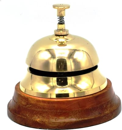 Boutique Trukado - Messing Hotelbel met Houten voet - Receptiebel - Tafelbel - klassieke ouderwetse stijl - (hxbxd) ca. 12,5cm x 11,5cm x 11,5cm