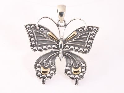 Grote zilveren vlinder hanger met 18k gouden decoraties