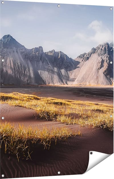 Gards Tuinposter Zwart Zand in de Bergen van IJsland - 90x120 cm - Tuindoek - Tuindecoratie - Wanddecoratie buiten - Tuinschilderij