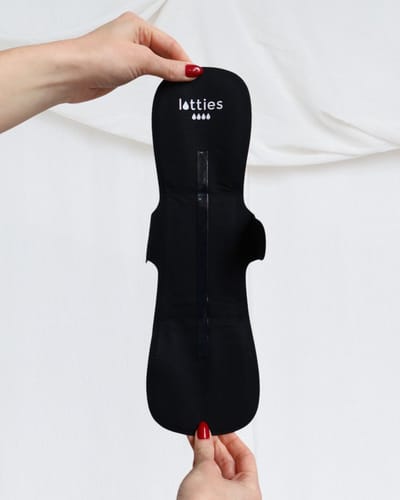 Lotties wasbaar maandverband - Maat L - Hevige menstruatie - Betrouwbaar maandverband met vleugels en bh-sluiting - Comfortabel en duurzaam