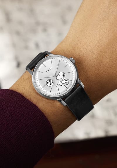 Timex Timex X Peanuts Marlin Automatic Soccer Mechanisch Automatisch Horloge Zwart En Zilverkleurig Kast Gemaakt Van 100% Roestvrij Staal En Een Armband Van 100% Leer 40 TW2Y53800AJ
