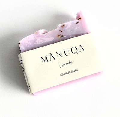 Lavender handgemaakte natuurlijke zeep bar (100 gram) - hydraterend, verzorgend en beschermend - met shea boter, kokosolie, olijfolie en castor olie