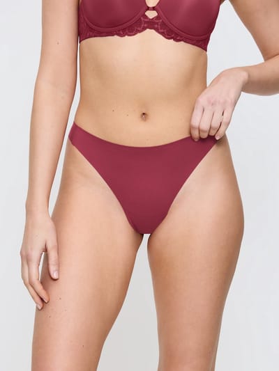 Triumph String Red Label Smart Invisible