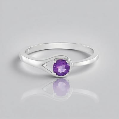 Cavill - Zilveren Ring met 0,445 ct Marokkaanse Amethist Rondgeslepen - 925 Sterling Zilver met Platina Plating - Elegante Minimalistische Sieraad