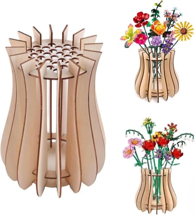 Houten Bloemenvaas - Puzzelvaas - Bloemenhouder - Minimalistische Vaas van Hout - Duurzame Woondecoratie - Naturel - 20 x 14,5 cm - Ideaal Cadeau voor Bouwstenen Liefhebbers - SOLLBRY®