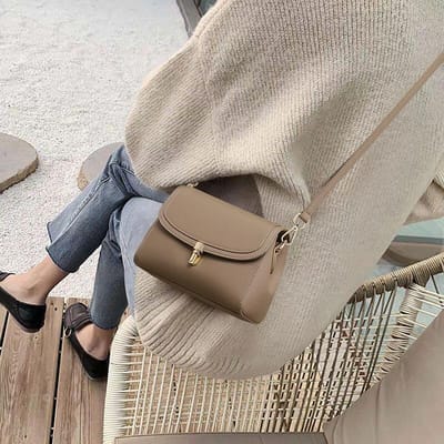 Nieuwe Veelzijdige en Modieuze Kleine Vierkante Tas High-end Eenvoudig Reizen Eénschouder Crossbody Tas gray