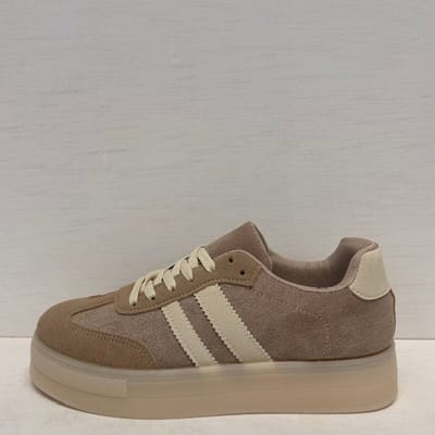 Leuke sneakers met retrozool khaki Khaki / 36