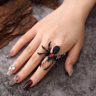 Bague Ouverte Araignée Punk Sombre Anneau Rétro Strass Rouge Noir Pour Femmes Nouveau Bijou Gothique Dropshipping Vente en Gros Cadeau beige