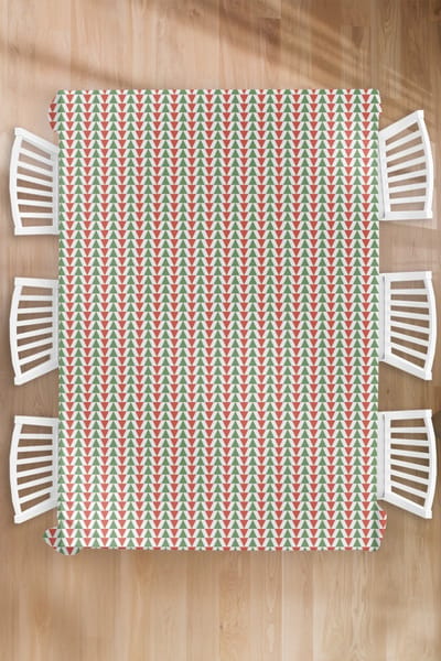 Kerst Tafelkleed - Kerstmis Decoratie - Tafellaken - Kerst - Patronen - Driehoek - 180x260 cm - Kerstmis Versiering - Tafeldecoratie Kerstmis - Kerstdecoratie tafel - Tafelversiering