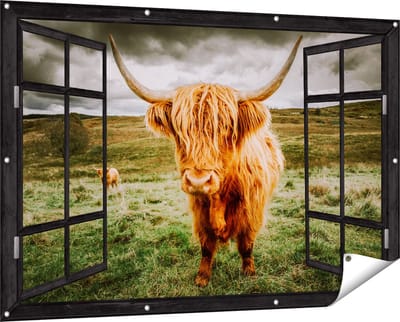 Gards Tuinposter Doorkijk Schotse Hooglanders in de Weide met Wolken - 150x100 cm - Tuindoek - Tuindecoratie - Wanddecoratie buiten - Tuinschilderij
