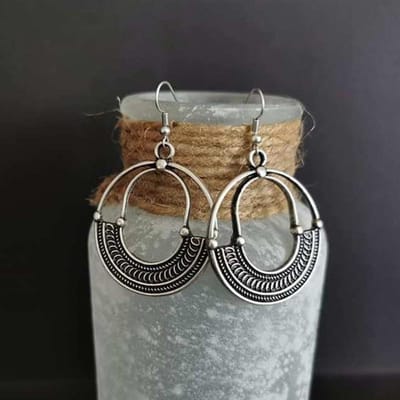 Boucles d'oreilles pendantes rondes creuses en métal de couleur vintage pour femmes Style ethnique Boucles d'oreilles statement faites à la main anciennes Bijoux Cadeaux gray