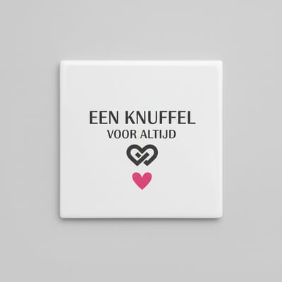 Hartverwarmende Liefdesquote Keramische Tegel “Een knuffel voor altijd” – Emotioneel Woondecoratie Cadeau, Minimalistische Tegel 15 x 15 cm