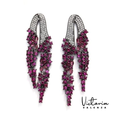 Victoria Valenza Saint-Tropez Luxe Oorbellen Dames Messing Oorringen Roze Steen Oorbellen - Goud kleurig - 1 Paar