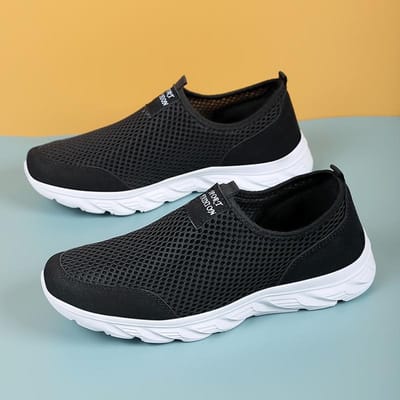 Sneakers Heren Zomer Casual Schoenen Heren Mesh Ademend Outdoor Antislip Zachte Sportschoenen Instapper Sneaker voor Heren Plus Maat 38-46 38 zwart