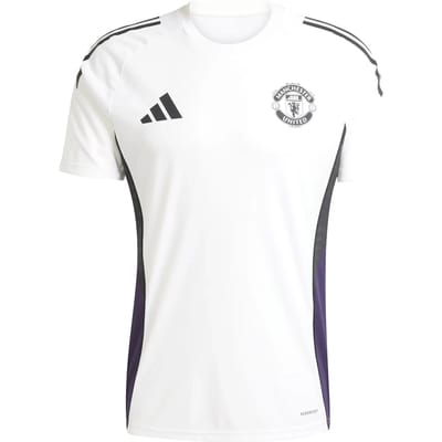 Manchester United training shirt 2025/26