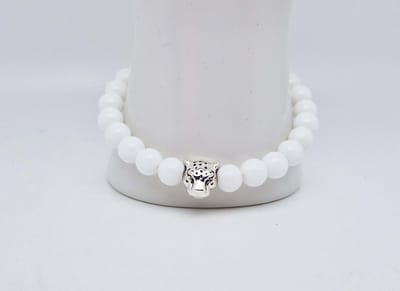Handgemaakte natuursteen armband met Metalen vorm - Model 15 - "Witte agaat" -8 mm diameter van de korrel- Diameter armband 20 cm - Een mooi cadeau voor familie en vrienden